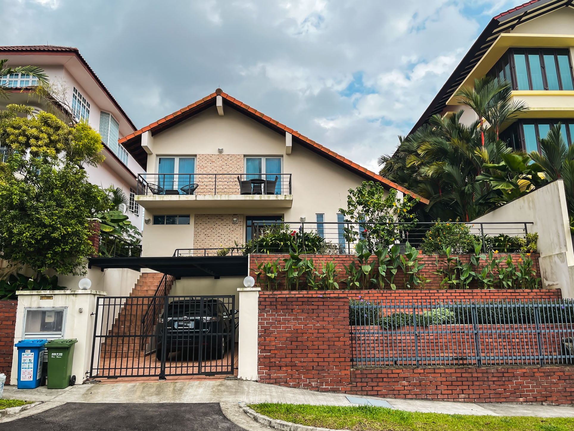 jurong park estate house 1