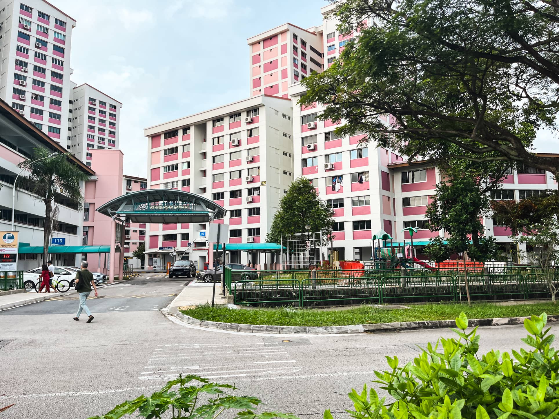 jalan kembangan landed hdb