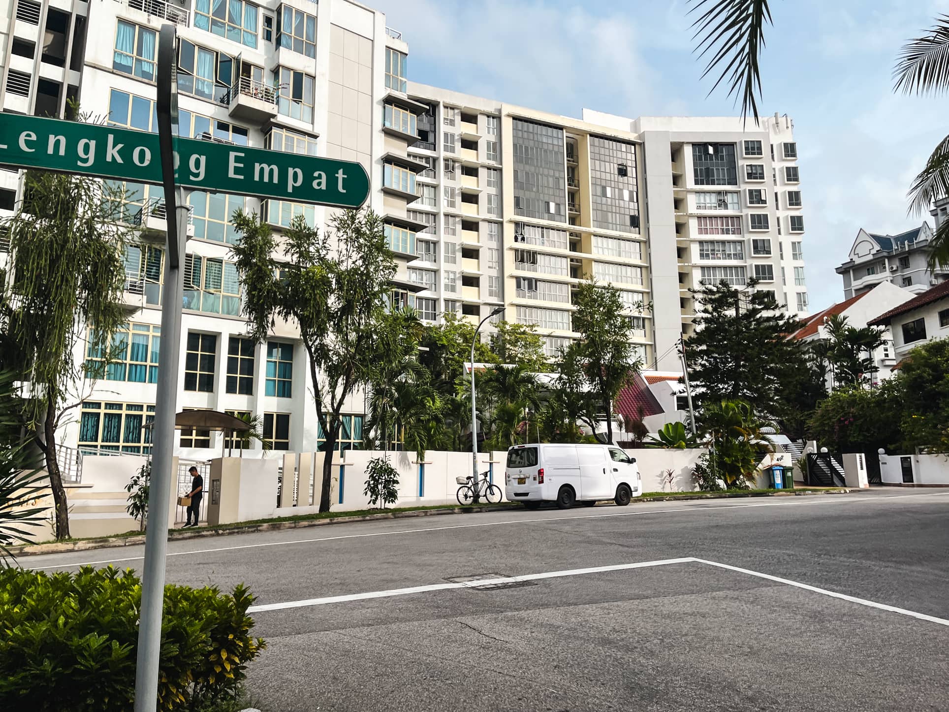 jalan kembangan landed lengkong empat