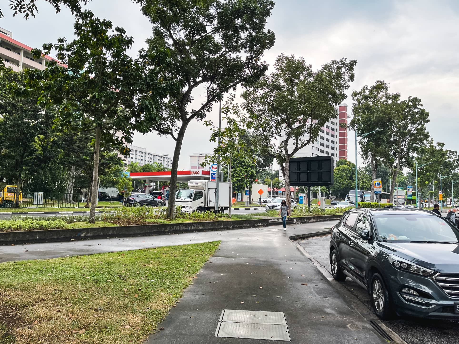 jalan mas kuning esso