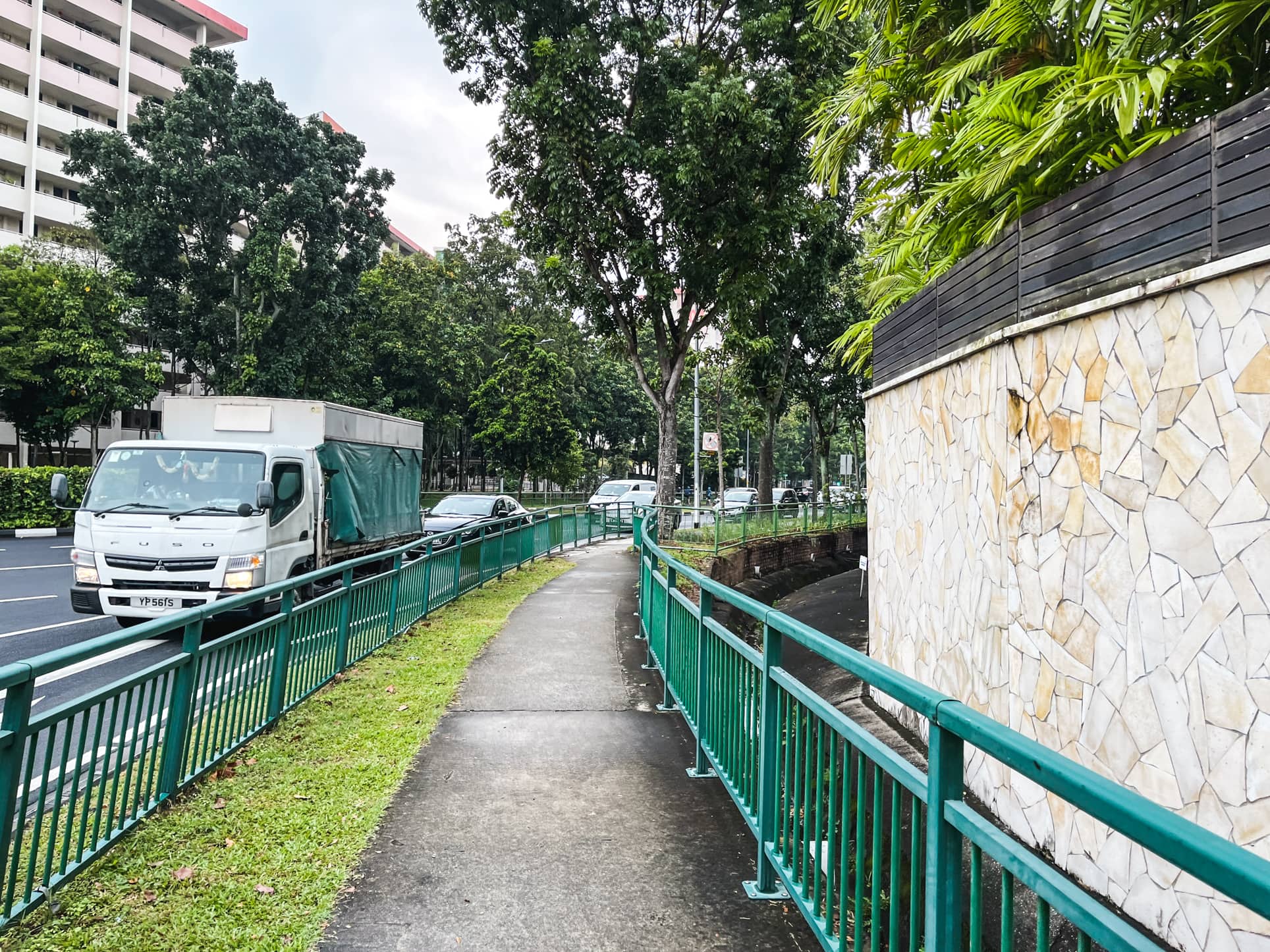 jalan mas kuning main road 3