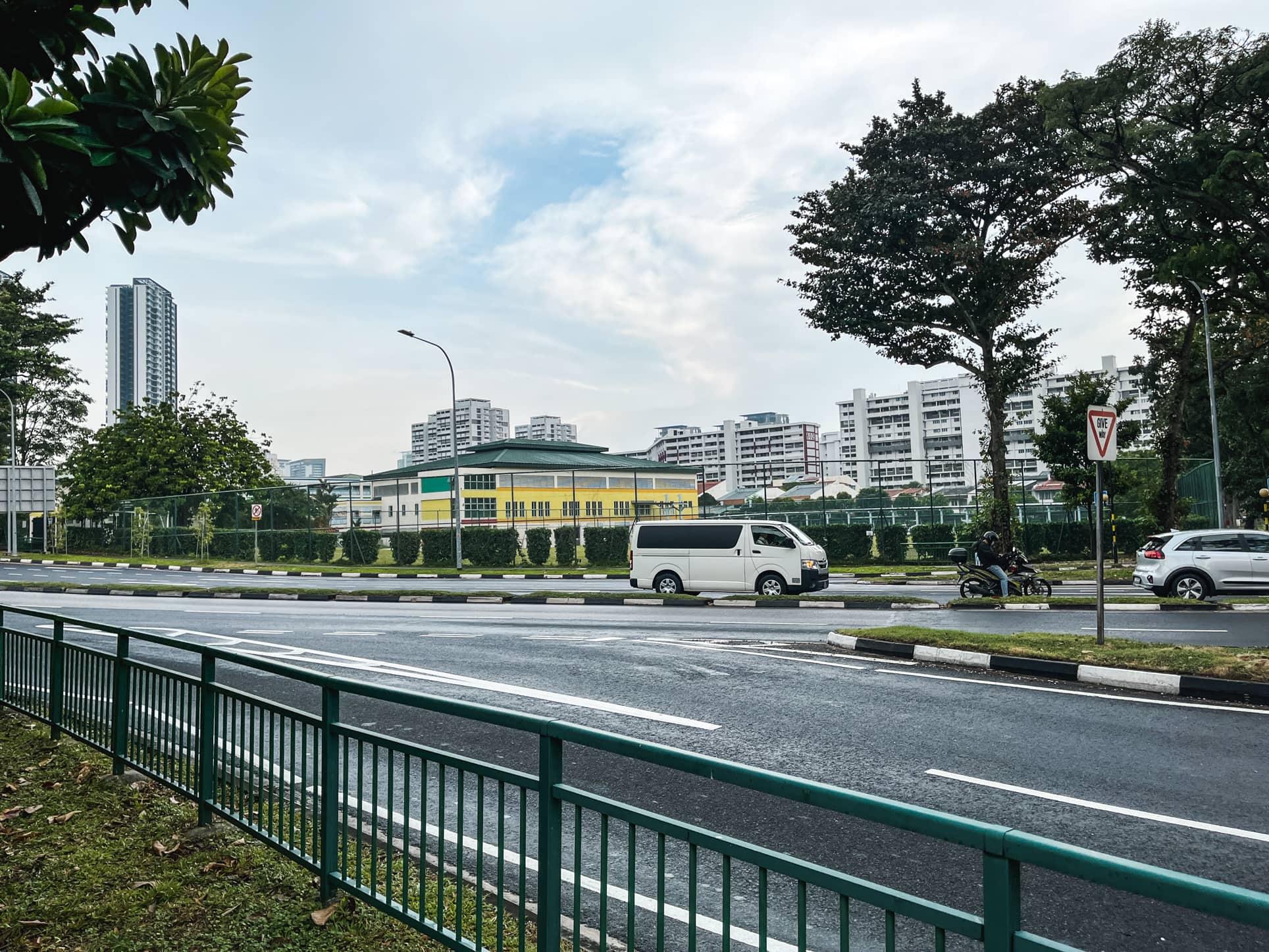 jalan mas kuning main road 2