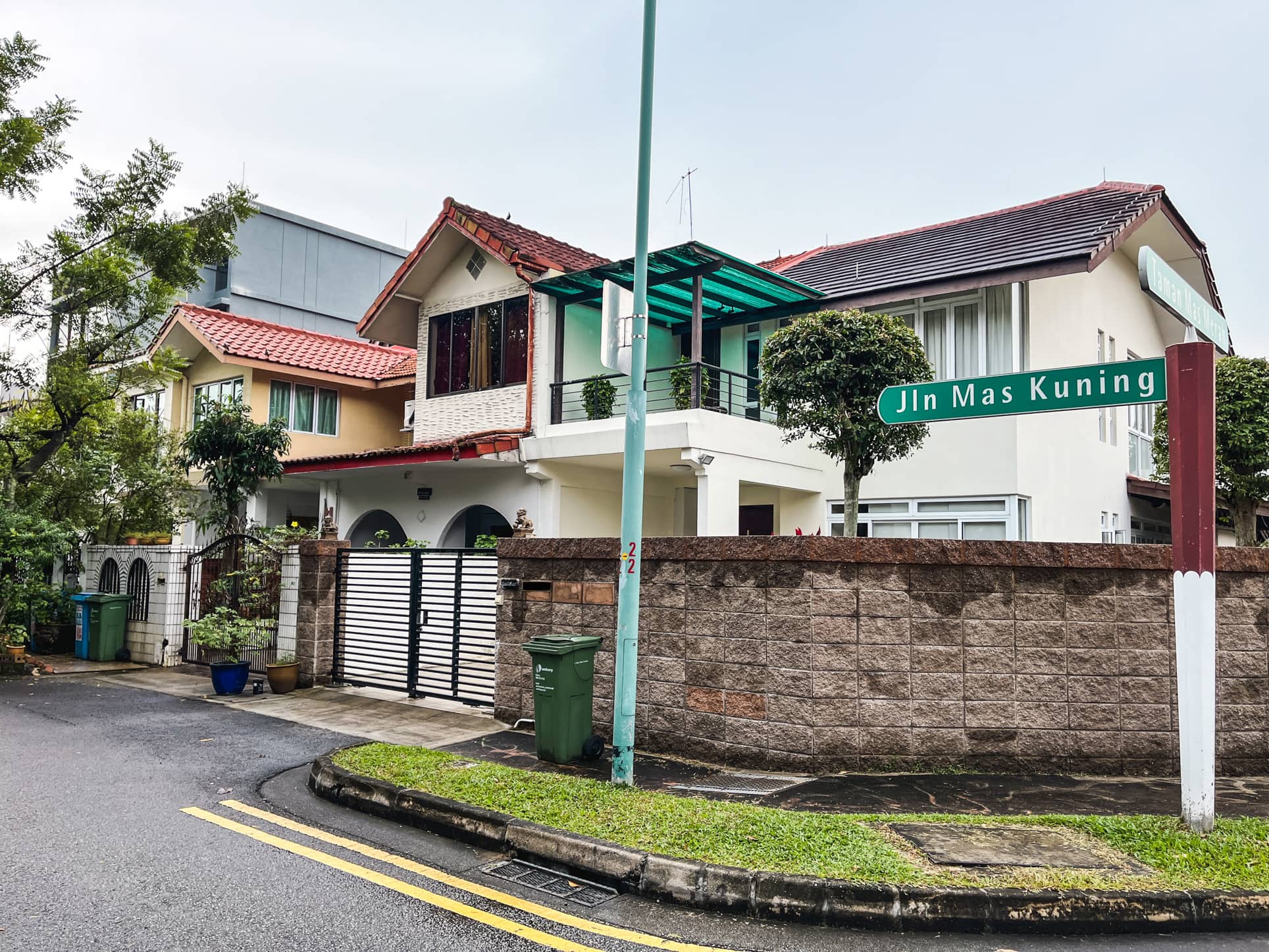 jalan mas kuning corner