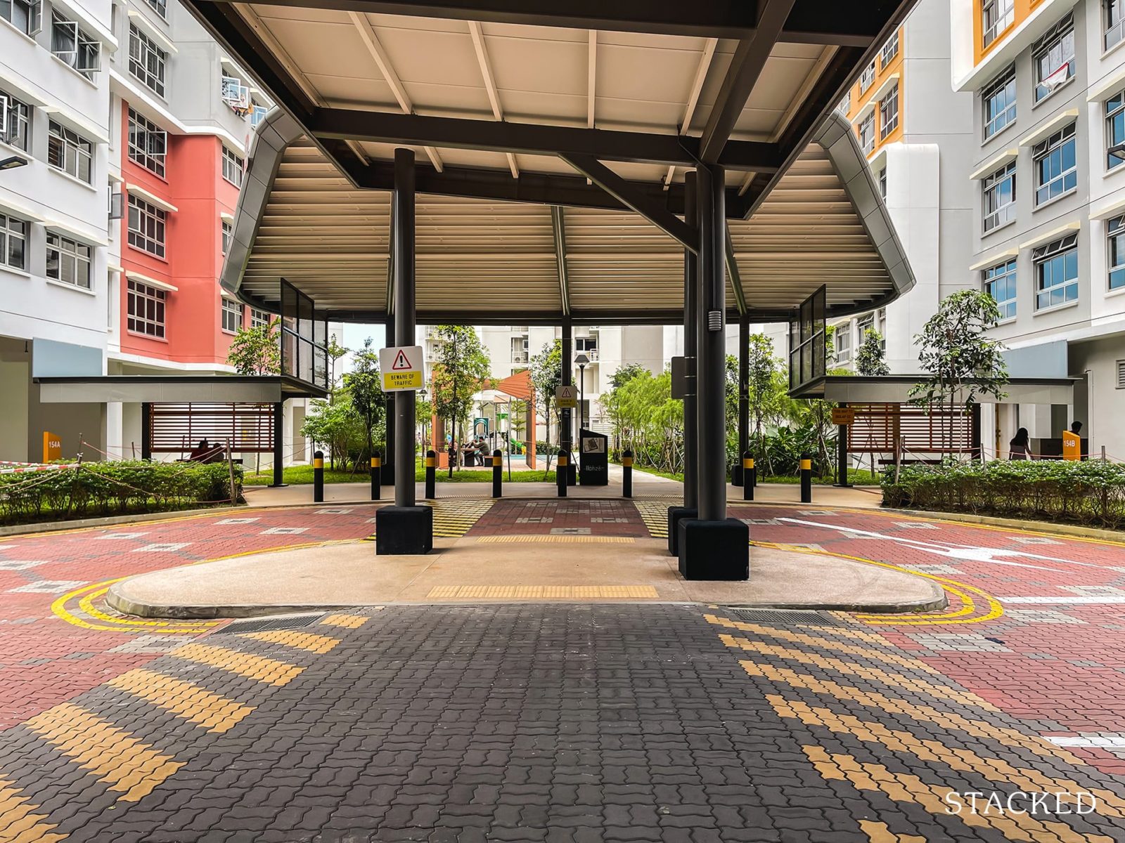 Bedok South Horizon 11 sheltered walkway