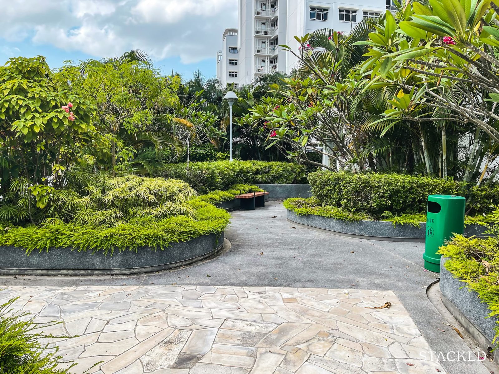 Bedok South Horizon 16 rooftop garden