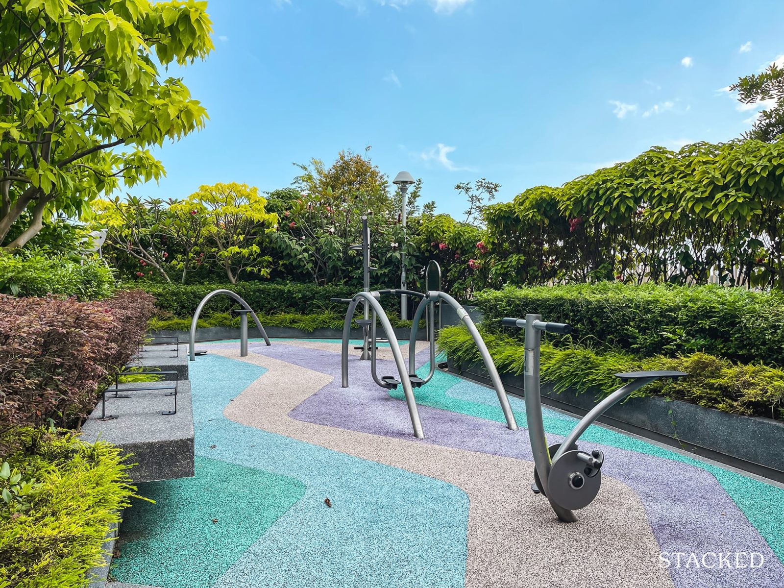 Bedok South Horizon 17 fitness corner