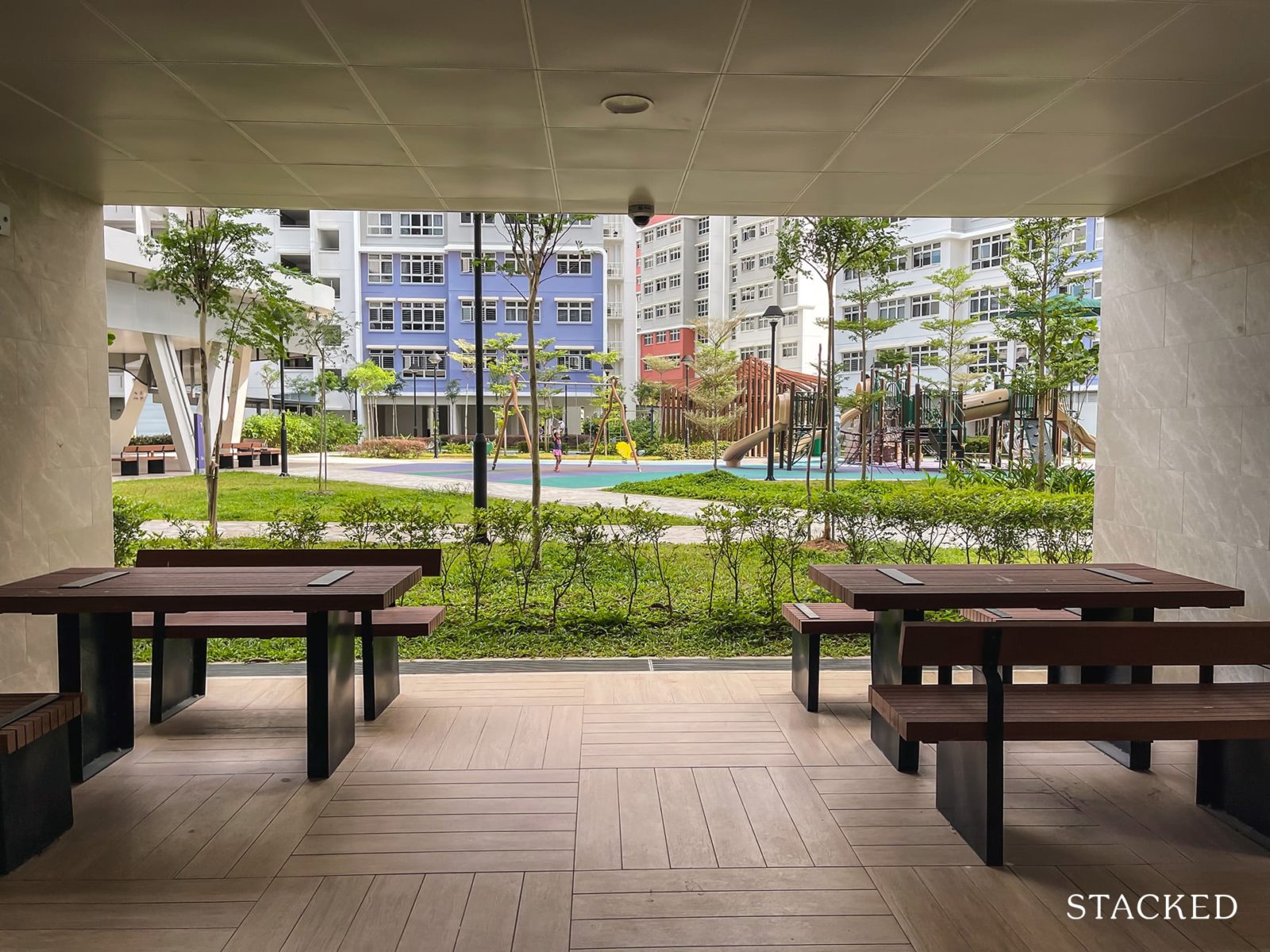 Bedok South Horizon 75 void deck seating