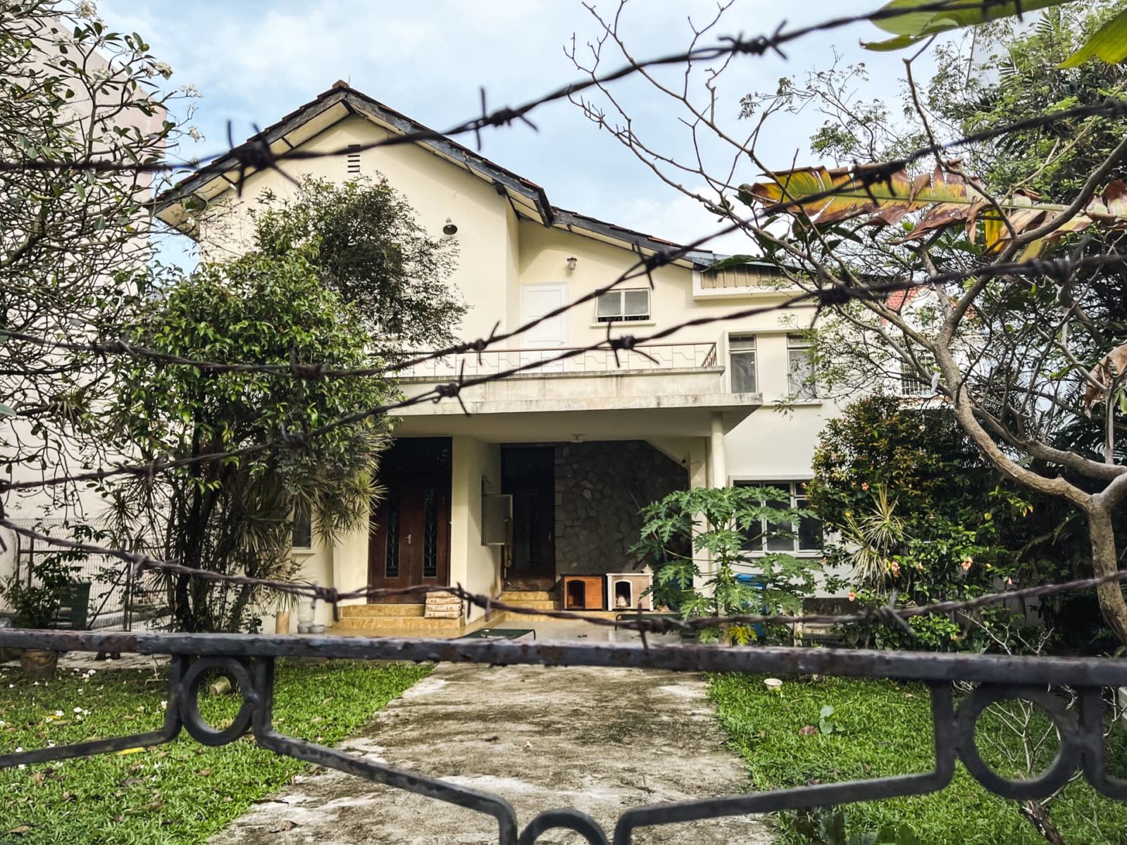 Touring Cambridge Estate Affordable Freehold Landed Homes In An Old School Neighbourhood