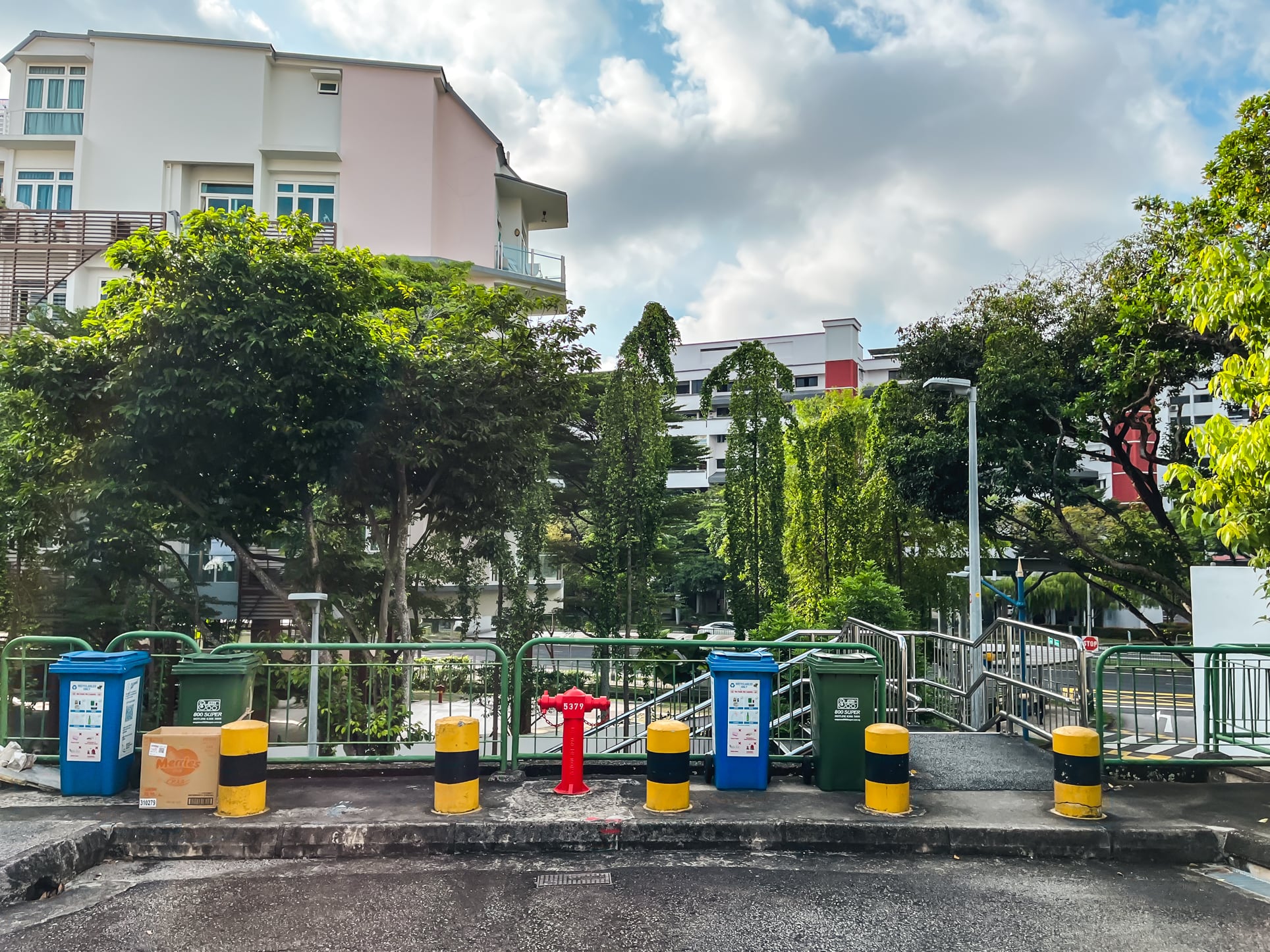 li hwan landed estate crossing