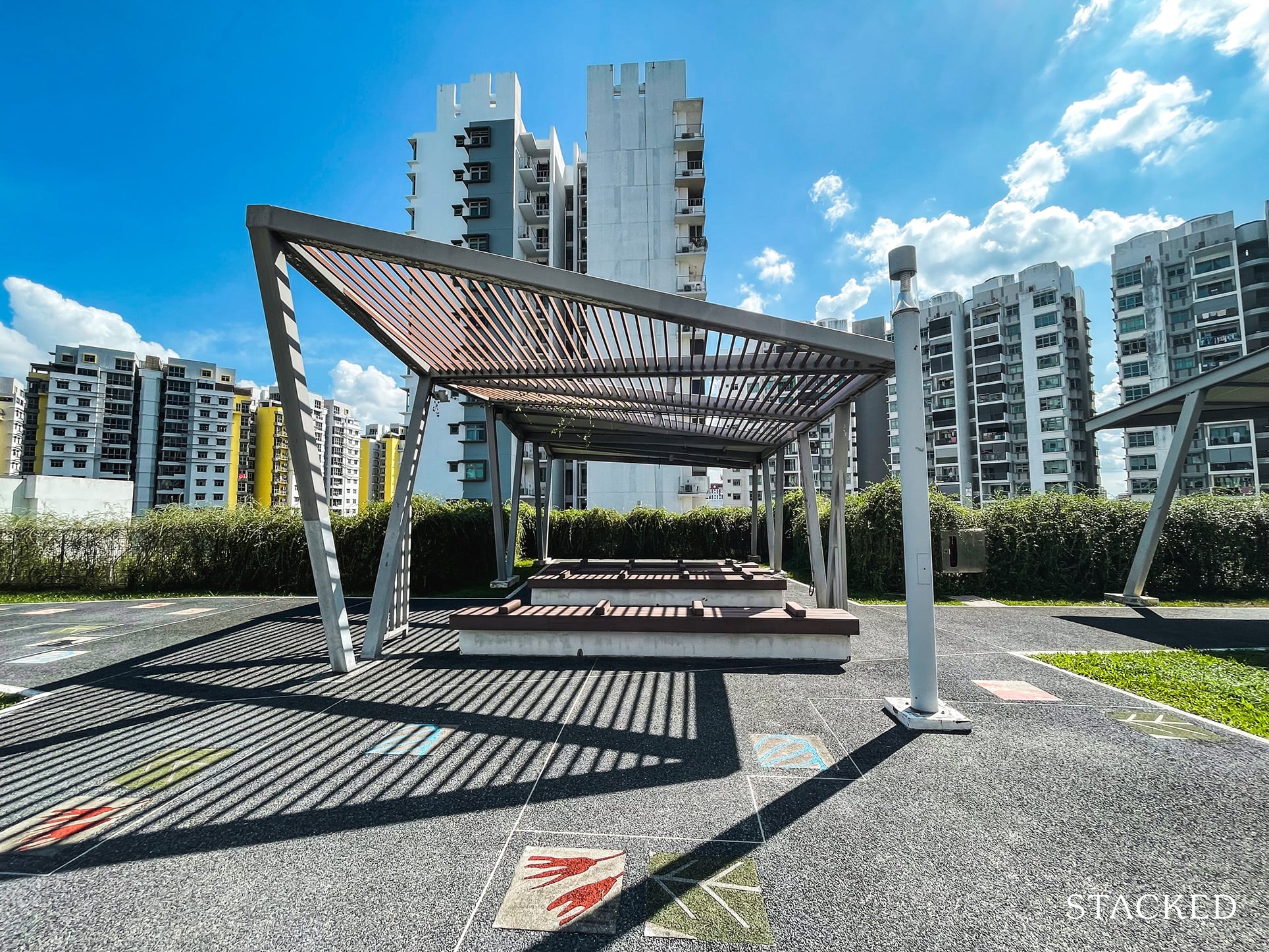 Parkland Residences DBSS bench seating