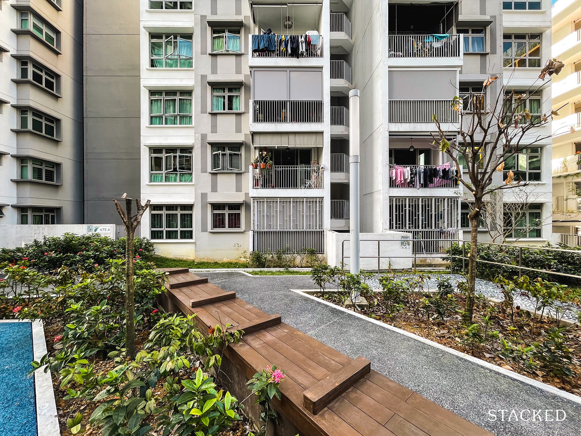 Parkland Residences DBSS bench seating