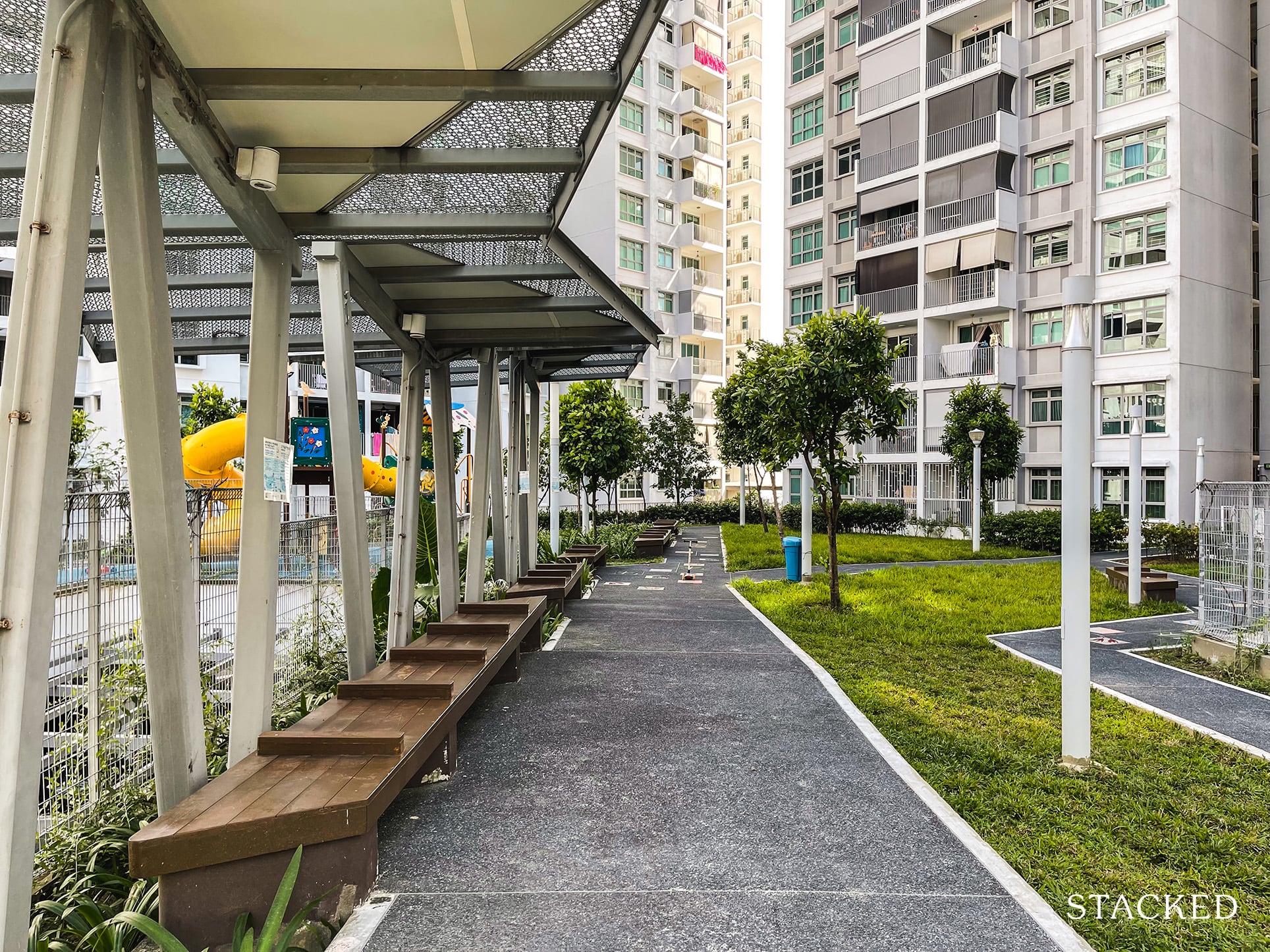 Parkland Residences DBSS bench seating