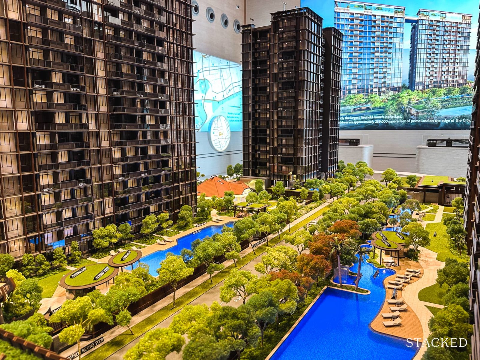 STACKED HOMES A Unique Freehold Condo Set On 2 Plots Of Land That's Linked By A Bridge DA