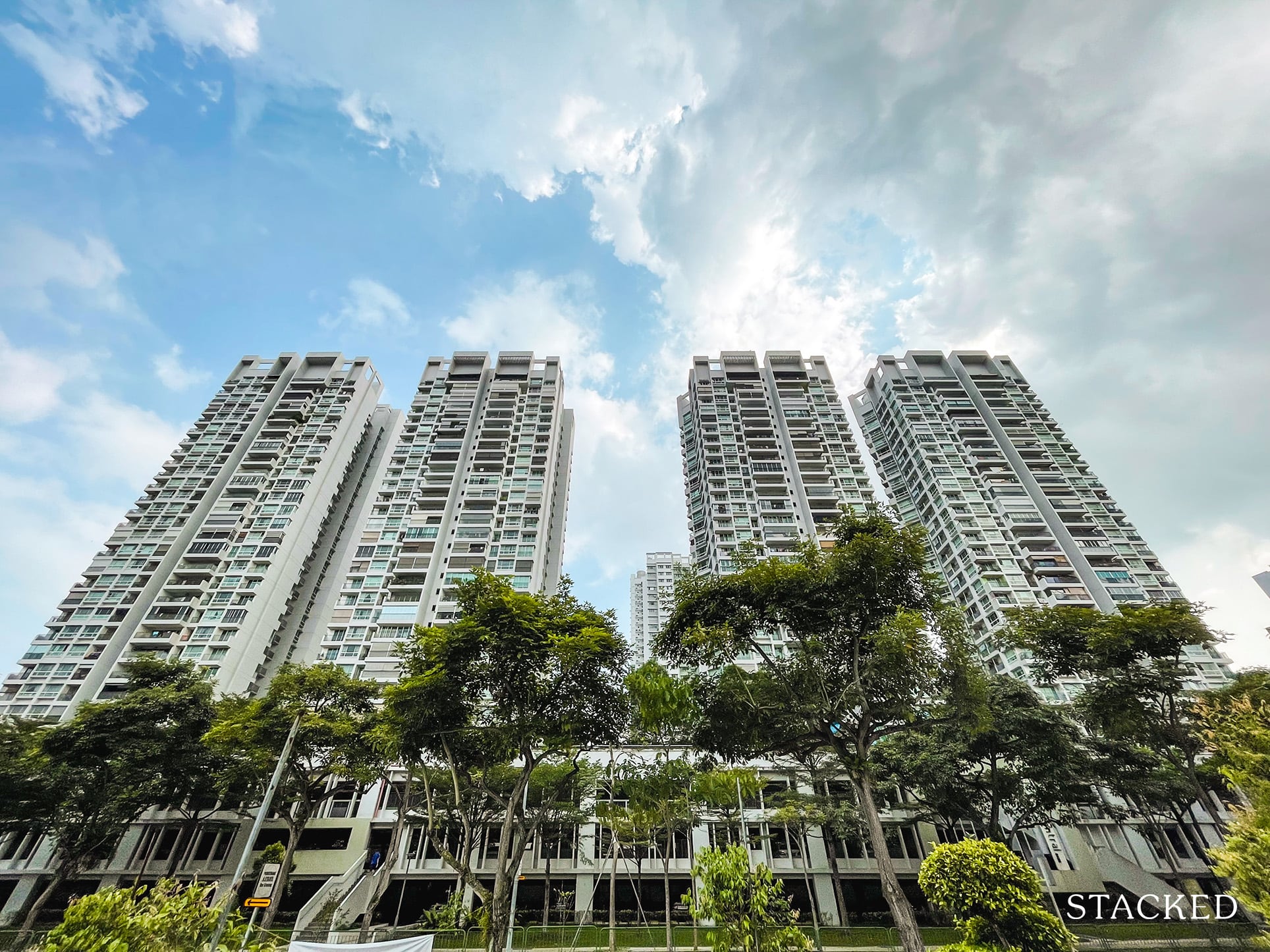 STACKED HOMES: Close To Mall, MRT And Amenities But Needs Better  Maintenance | DA VINCI LAND | An Award Winning Luxury Bespoke Real Estate  Property Developer | Singapore