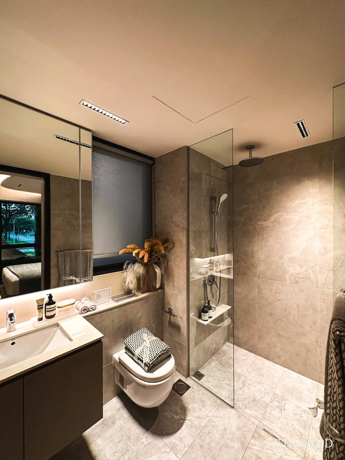 altura 3 bedroom premium study 22 master bathroom