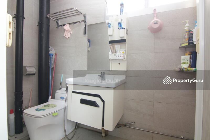 229 Yishun Street 21 Sembawang Yishun Singapore 5