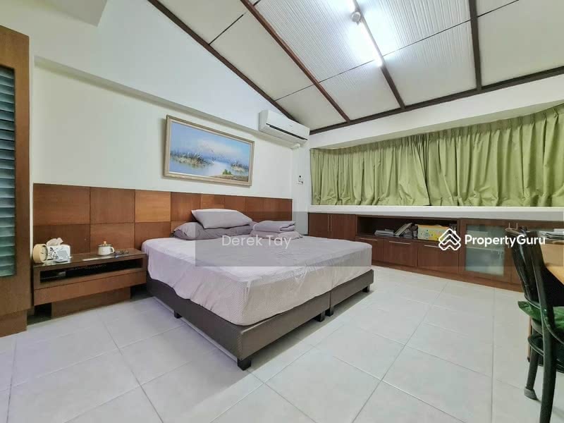 Pine Grove Clementi Park Upper Bukit Timah Singapore 5
