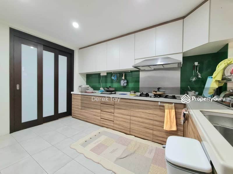 Pine Grove Clementi Park Upper Bukit Timah Singapore 6