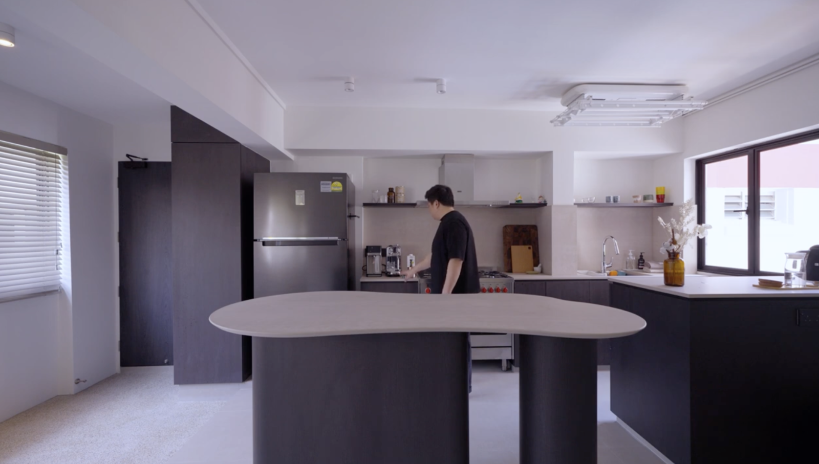 Inside A Minimalist Transformation Of A 1300 Sqft Apartment 9