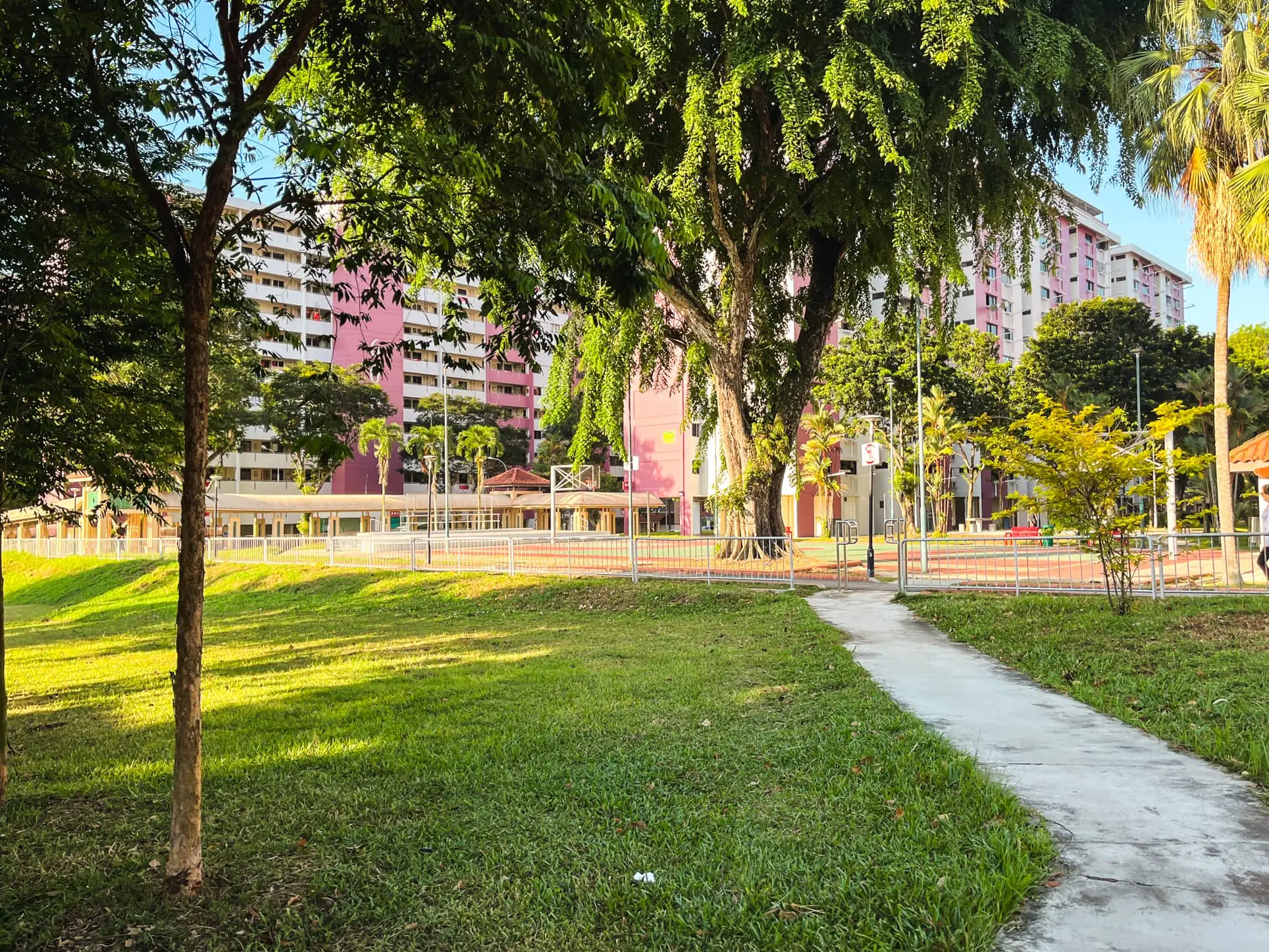 Yio Chu Kang Landed Estate Basketball Cout 17