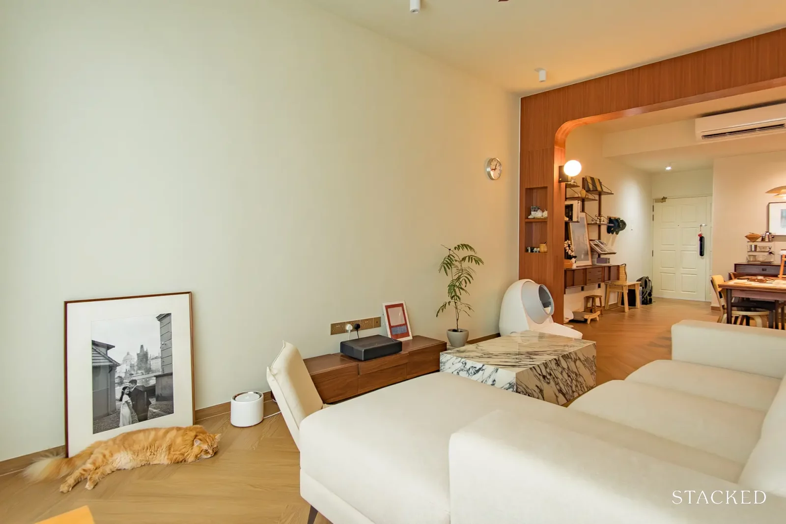 Changi Green Mid Century Modern Interior Living Room 3