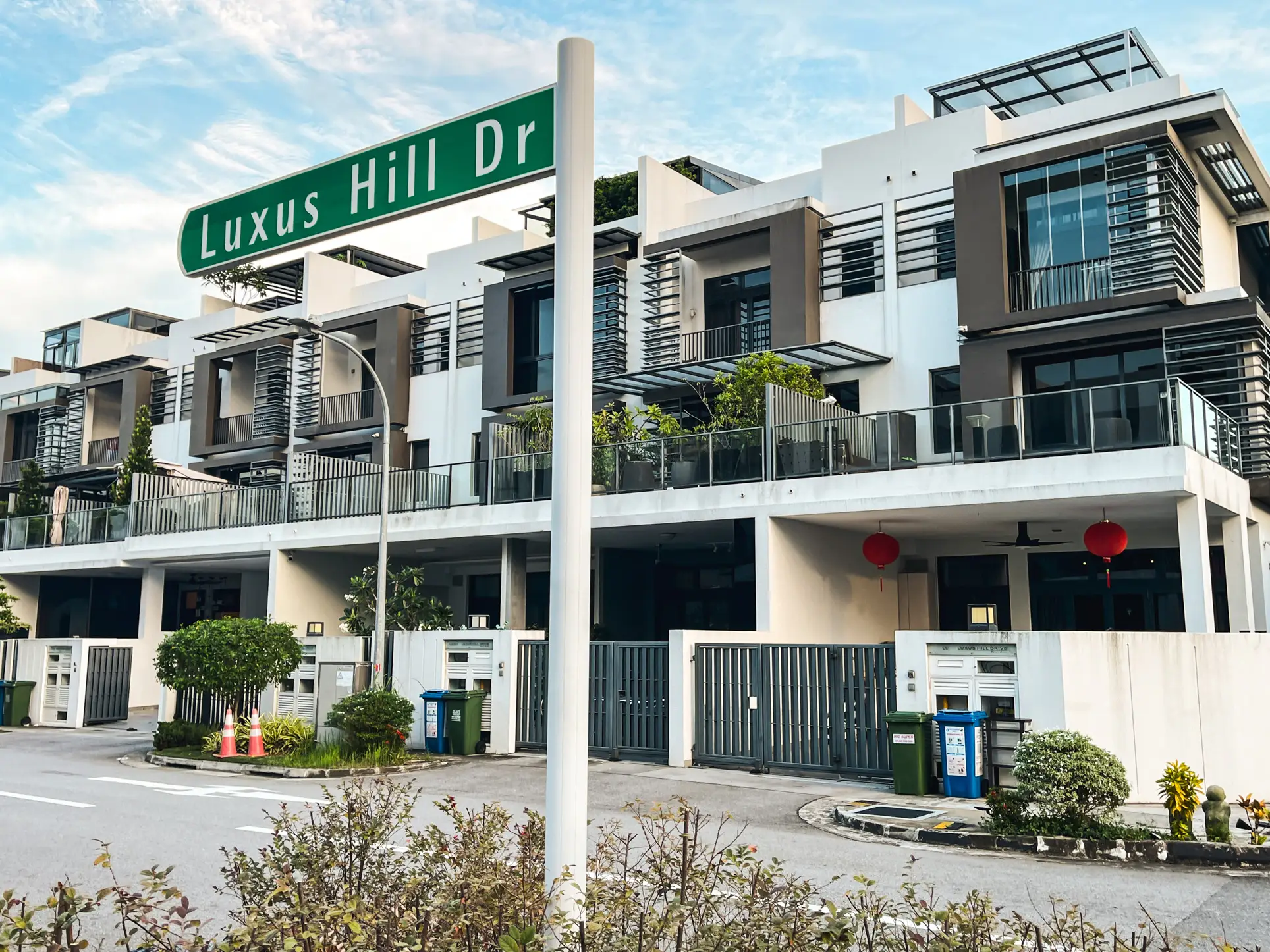 Luxus Hills Landed Estate 47