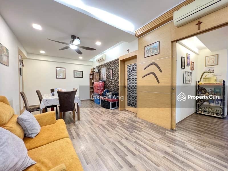 Regent Grove Dairy Farm Bukit Panjang Choa Chu Kang Singapore