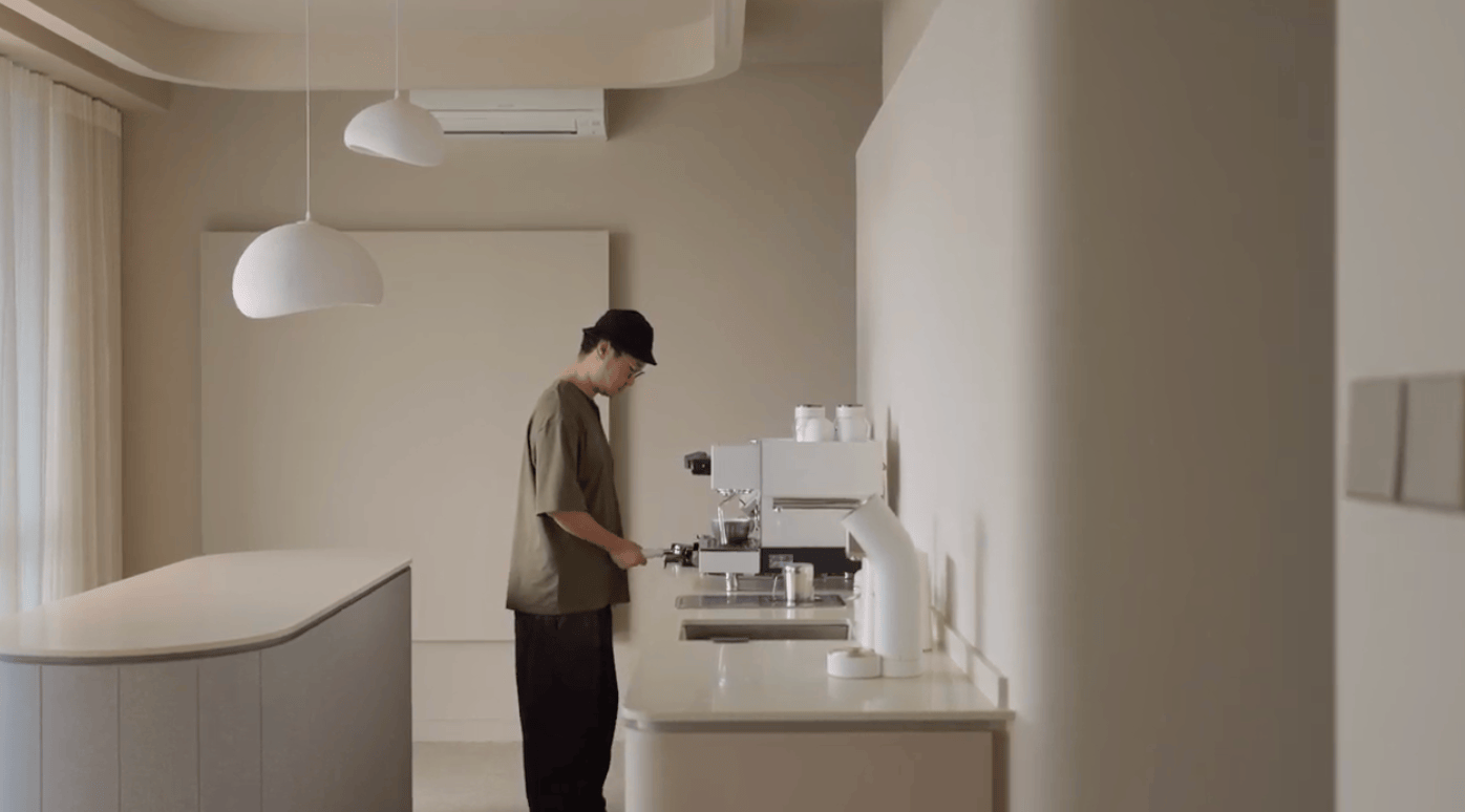 Inside A Curvy Minimalists Condo Apartment Designed For Coffee Lovers 8