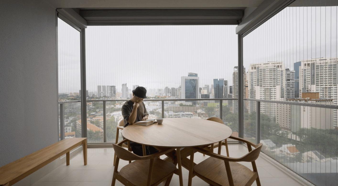 Inside A Curvy Minimalists Condo Apartment Designed For Coffee Lovers 12 1