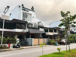 Eng Kong 30