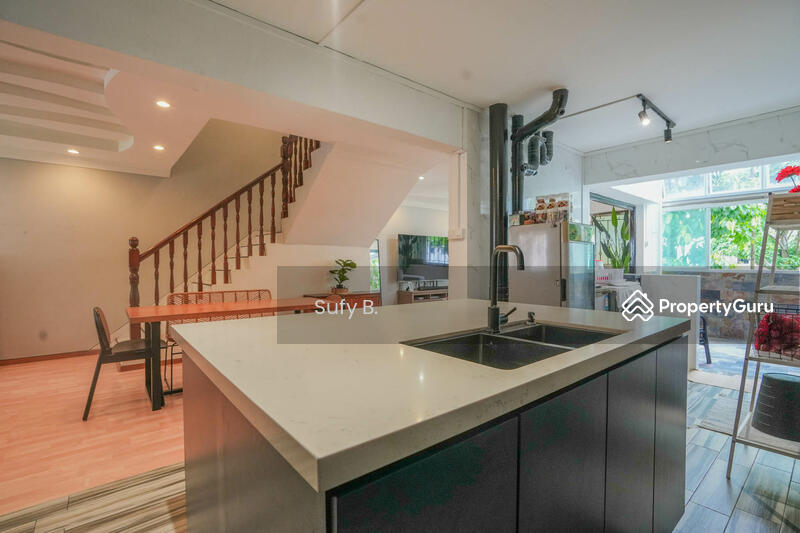 120 Teck Whye Lane Dairy Farm Bukit Panjang Choa Chu Kang Singapore 6