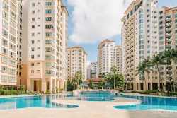 How well have old leasehold condos performed