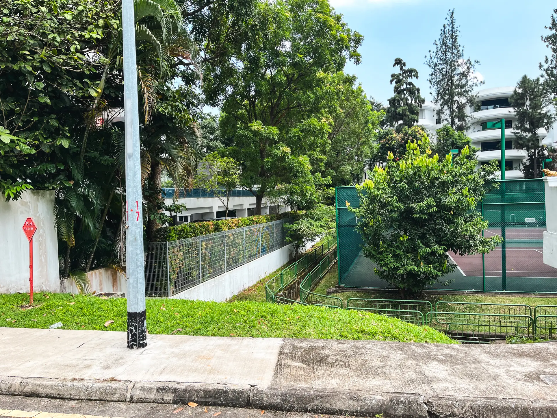 Jalan Mutiara Estate 2