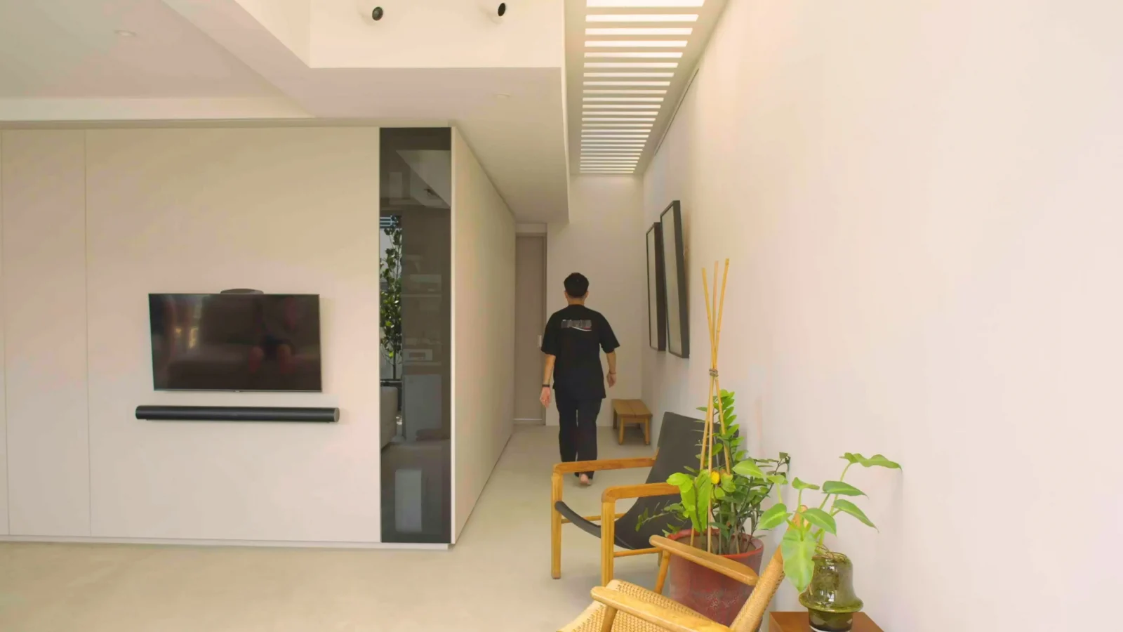 Inside A Minimalists 1 Bedroom Home Designed For Open Living 7