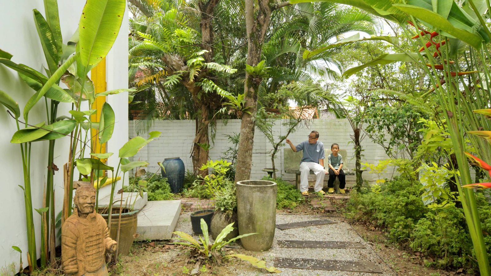 An Architects Hidden Tropical Sanctuary Inspired by Japanese Zen Gardens 2