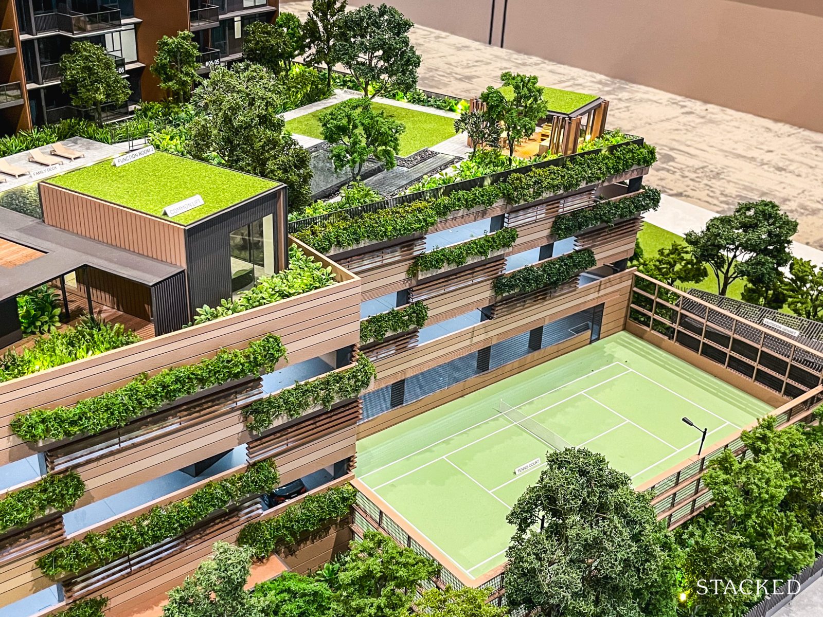 17. Elta Model Tennis Court 3