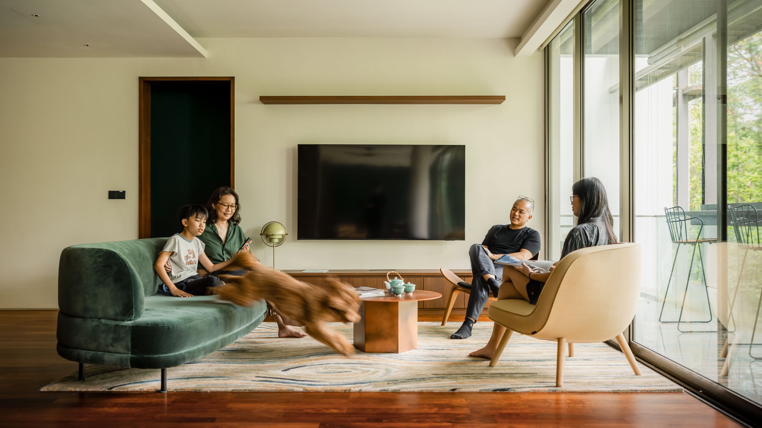 A Beautiful Mid Century Condo Apartment That Feels Like a Treehouse 1