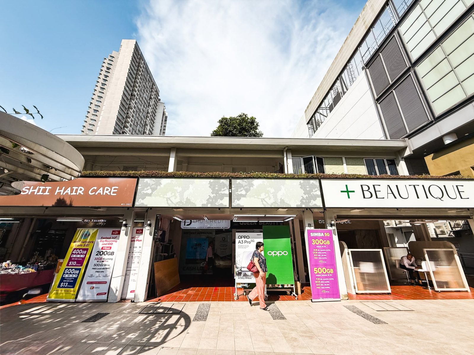 702 Ang Mo Kio Avenue 8 4