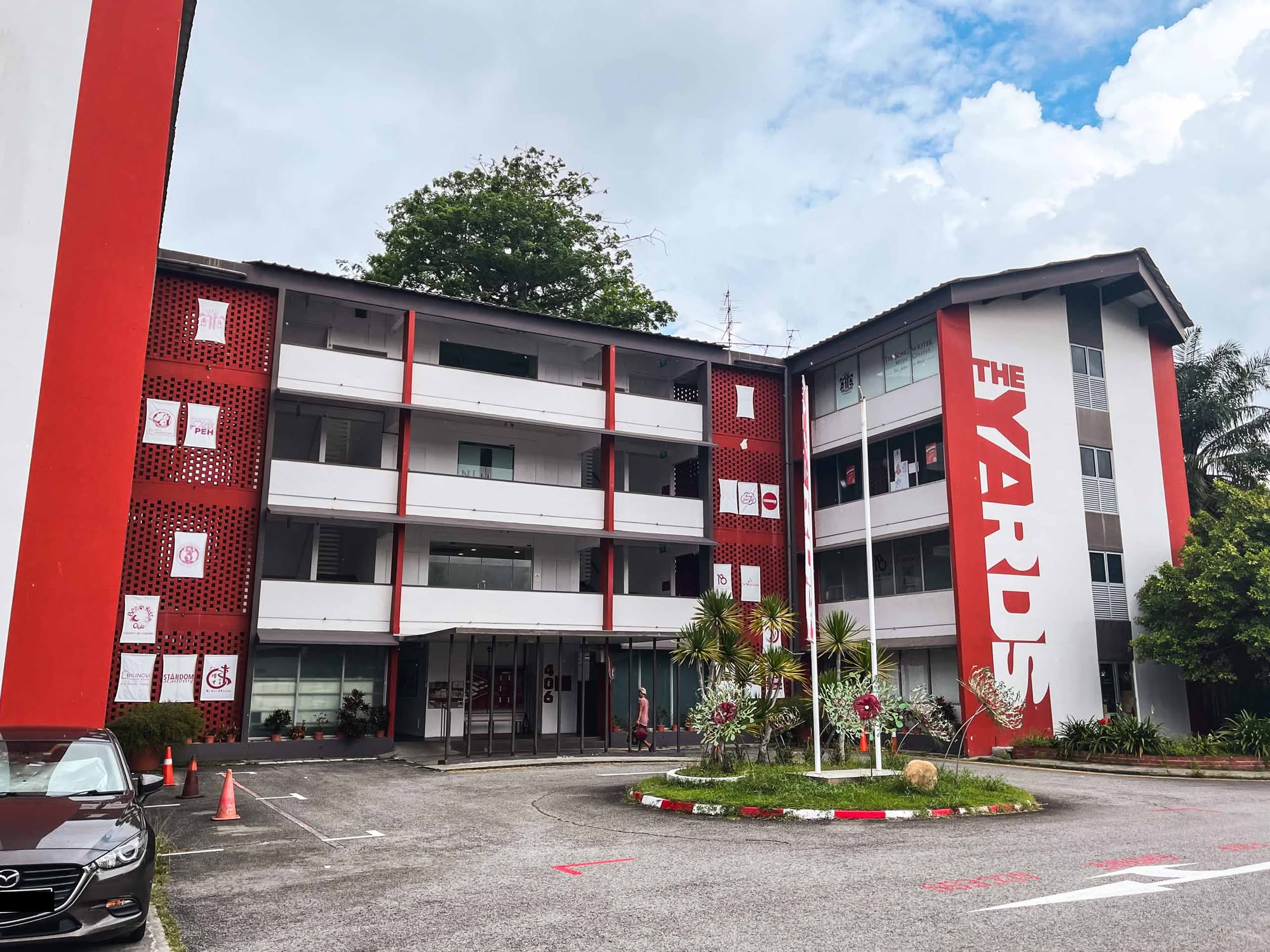 Joo Chiat Place 6938