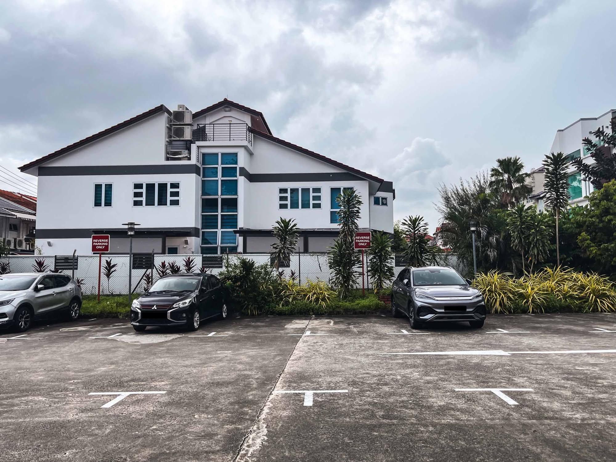 Joo Chiat Place 6939