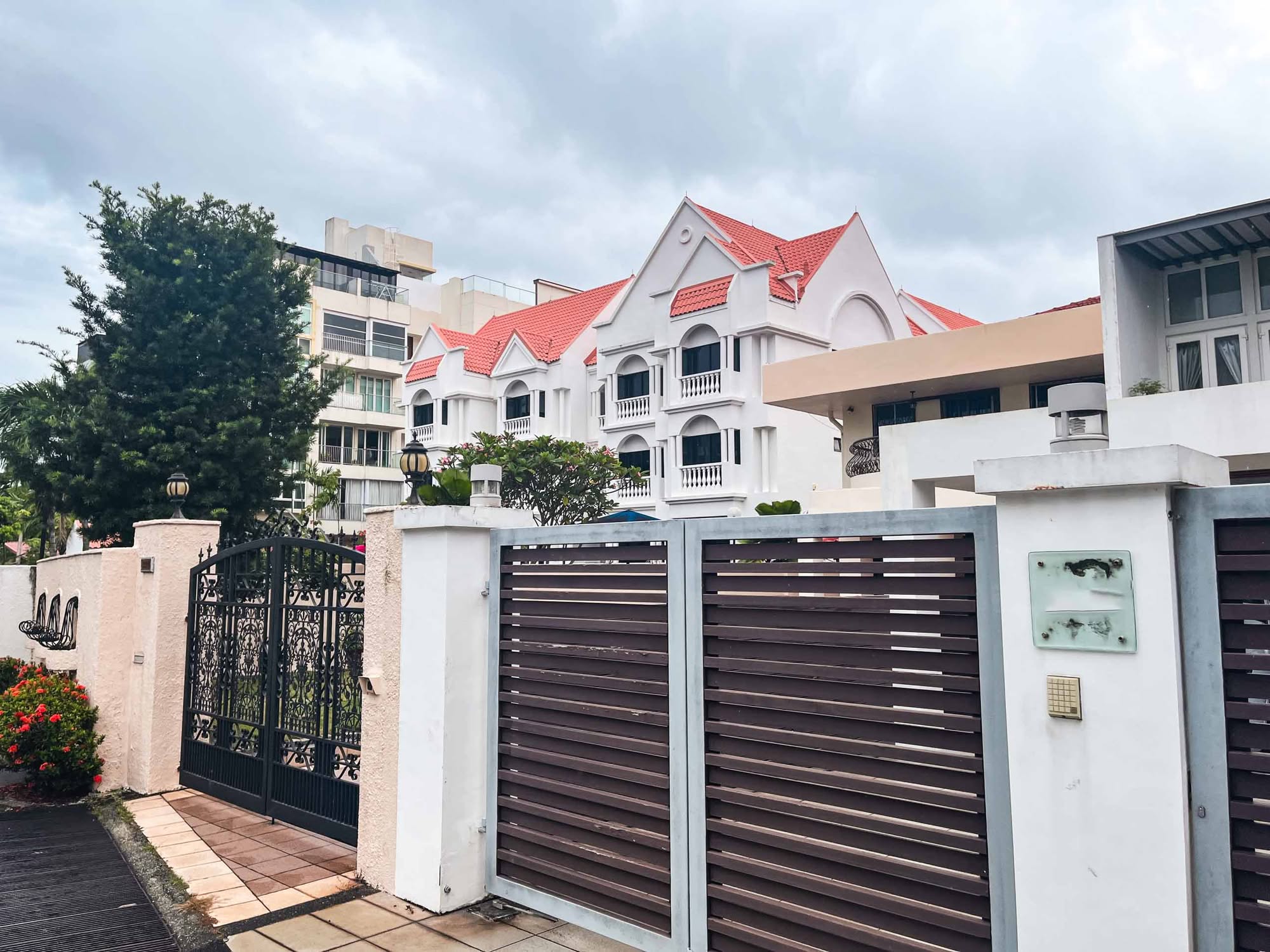 Joo Chiat Place 7090