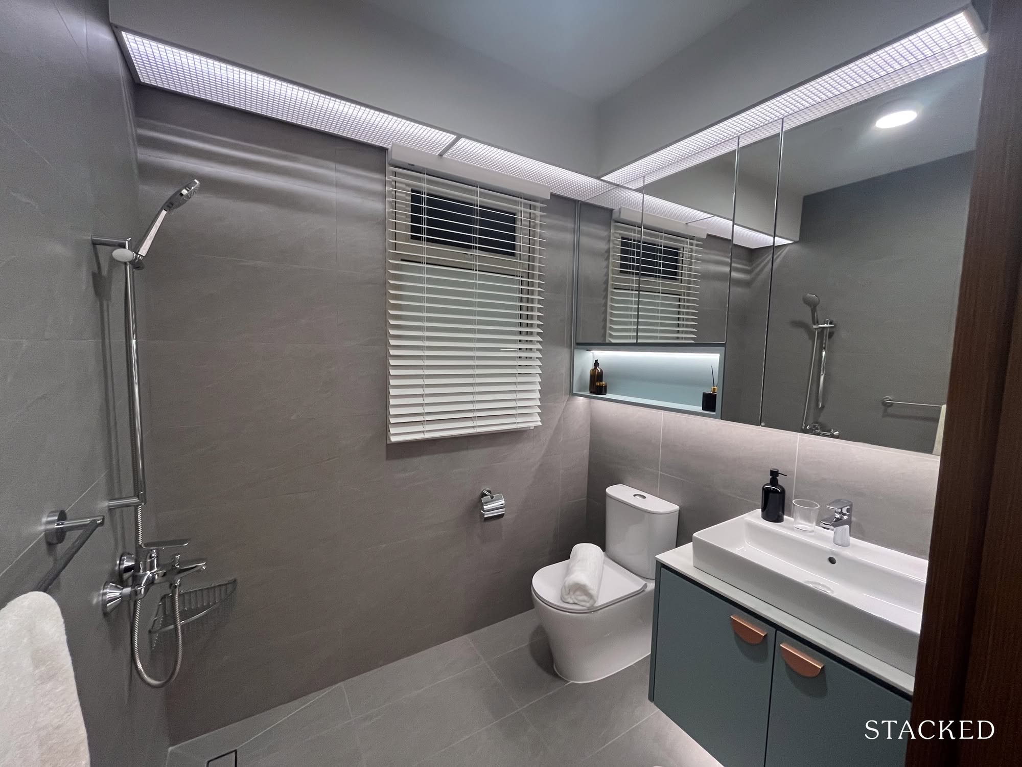 HDB 3 room Flat 16