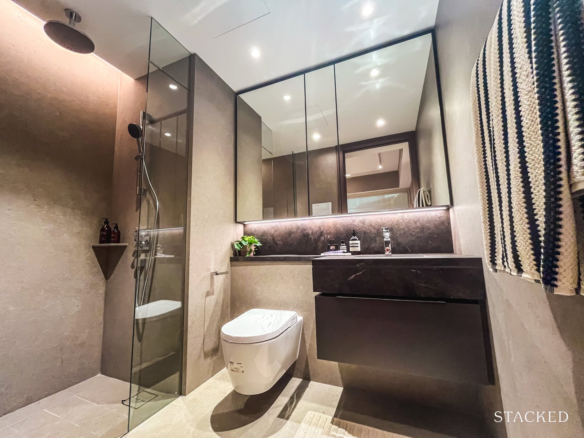 The Robertson Opus 2 Bed + Study 64