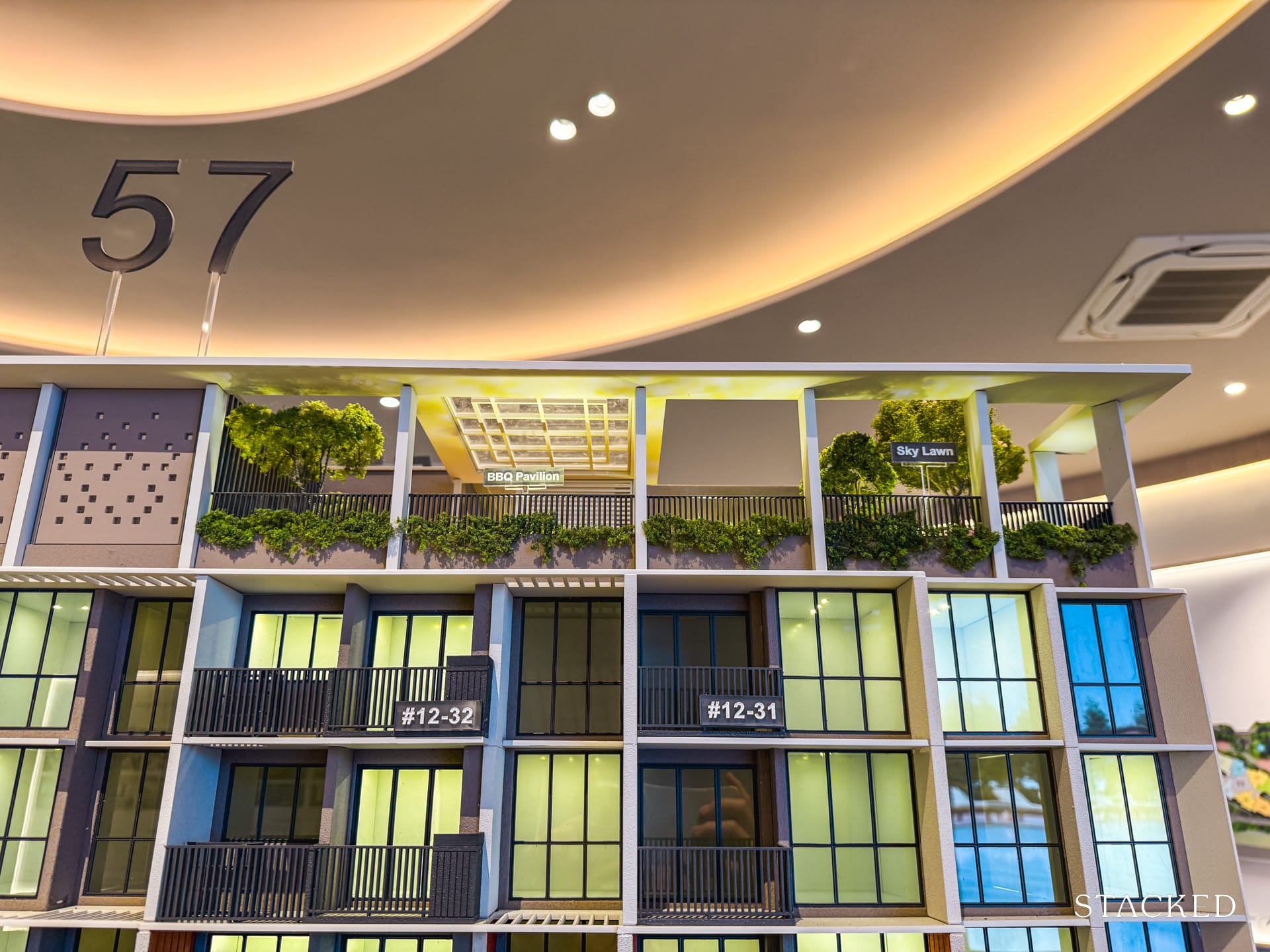 Canberra Crescent Review 33