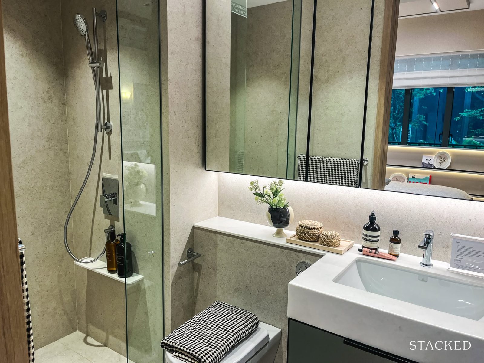 River Green 2 Bedroom Premium 25