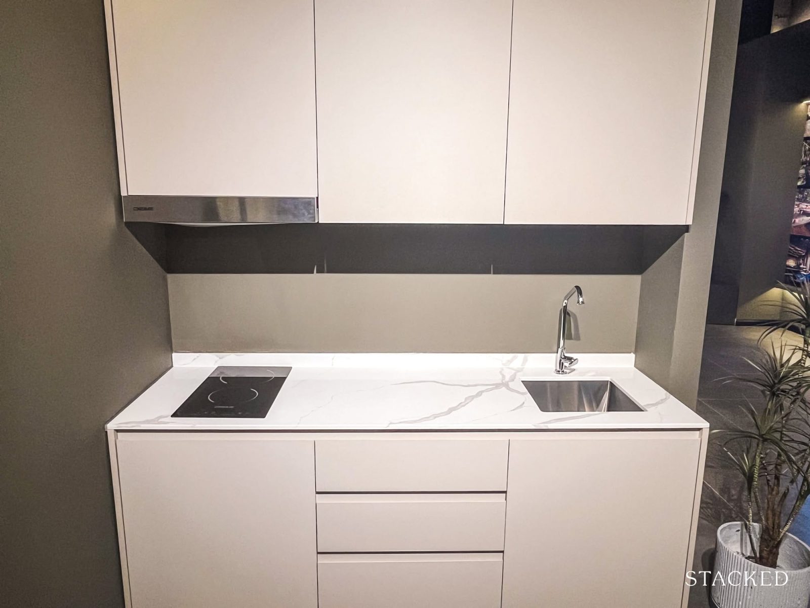 Summer Suites Model 49