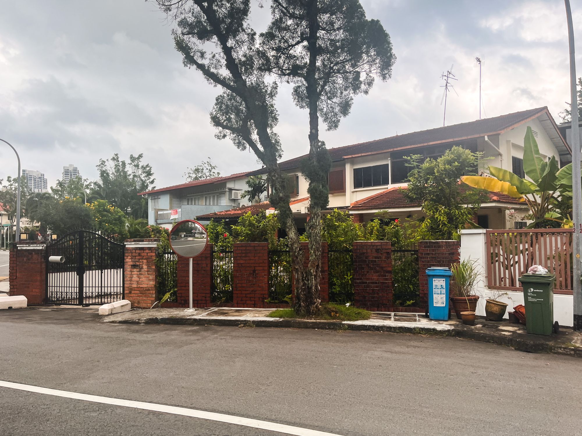 Jalan Kembang Melati 6832