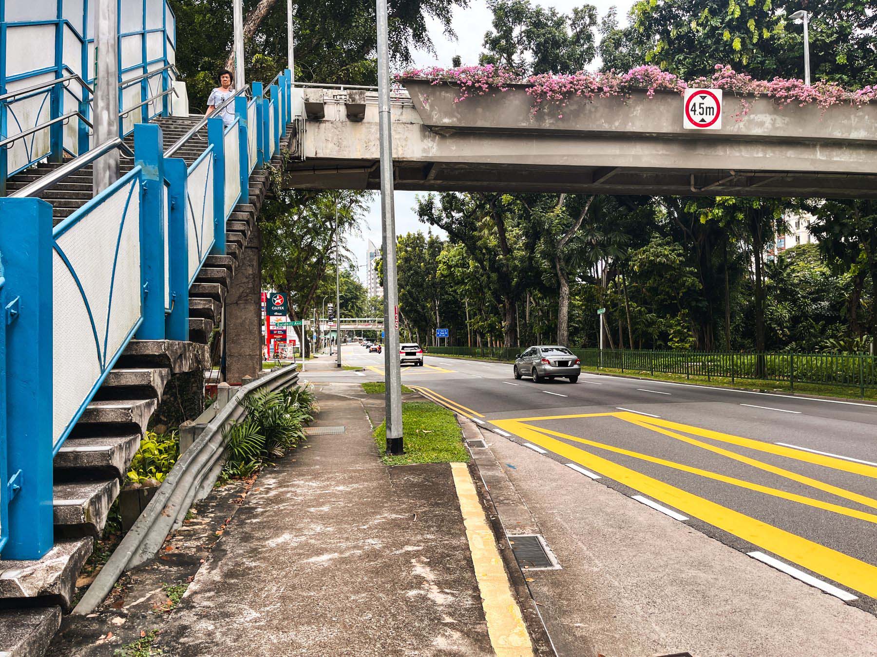 Barker Road 7372