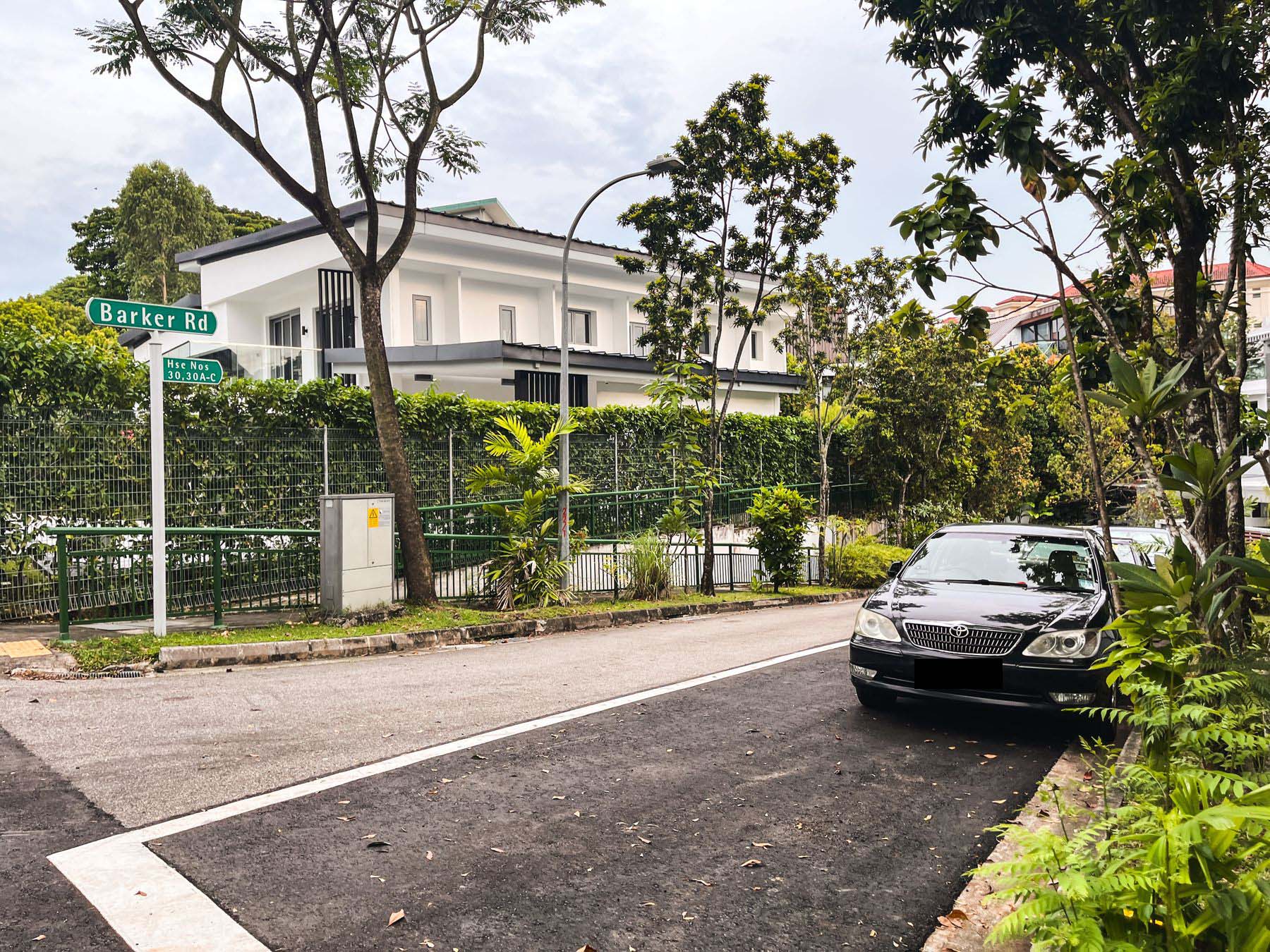 Barker Road 7429