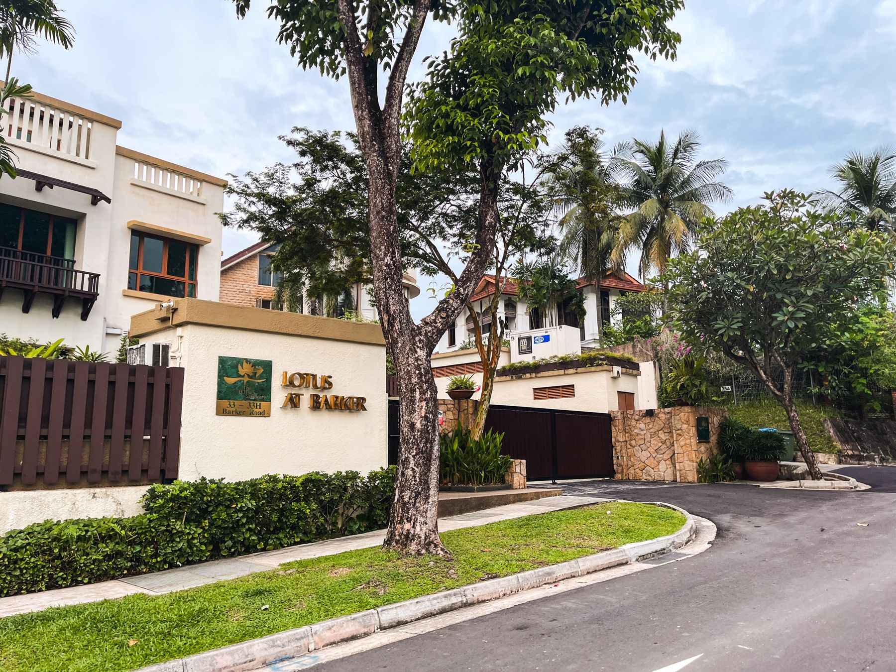 Barker Road 7435